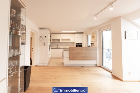 Reduzierter Preis - Top-aufgeteilte 4-Zimmer-Wohnung mit Balkon und Blick ins Grüne im Zentrum von Bad Schallerbach