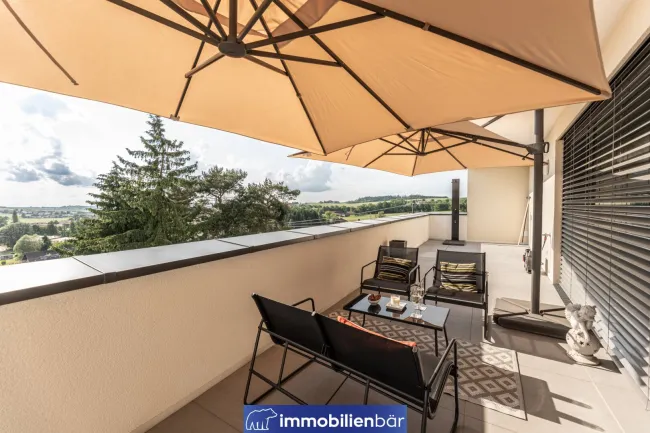 voll möbliertes Penthouse - hochwertige Eigentumswohnung mit traumhaften Weitblick in Neumarkt - Provisionsfrei - Titelbild