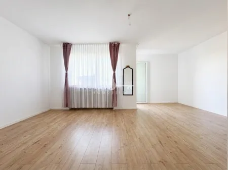 Kompakte Wohnung nähe Autobahnabfahrt Ansfelden !