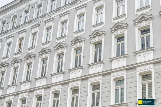 Urbanes Wohnen | Modernes Apartement im Gründerzeithaus - Titelbild
