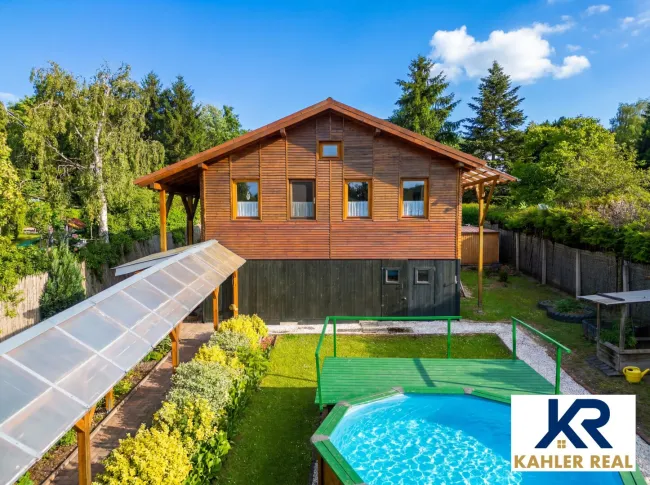 Charmantes 3-Zi-Haus mit Pool und großzügigen Nebengebäuden in Wolfsgraben - Titelbild