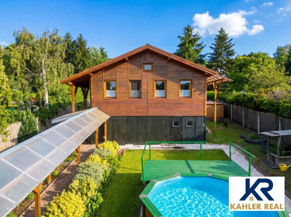 Charmantes 3-Zi-Haus mit Pool und großzügigen Nebengebäuden in Wolfsgraben - Titelbild