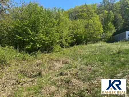 Traumgrundstück 766m² mit Baugenehmigung in Gablitz – Fern- & Grünblick inklusive!