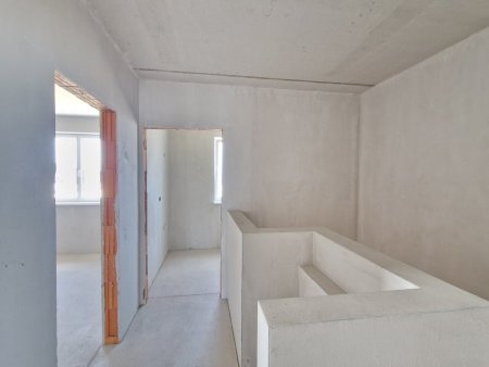 Top 5: Rascher Baufortschritt! Belagsfertige Doppelhaushälfte mit 5 Zimmern, Carport, Terrasse, Eigengarten!
