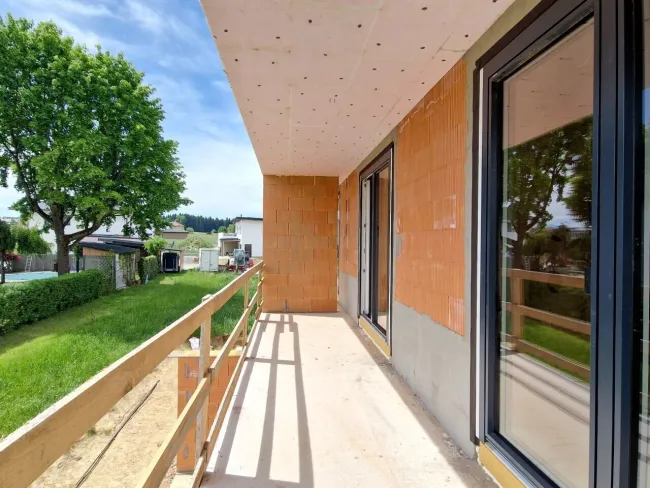 Top 2! Schlüsselfertige, moderne Doppelhaushälfte mit 2 Carportstellplätzen, 4 Zimmer, 2 Terrassen, Balkon, Eigengarten! - Bild