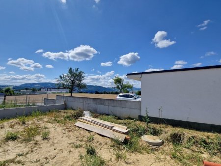 Top 3: Baubeginn bereits erfolgt! Schlüsselfertige Doppelhaushälfte mit 5 Zimmern, Carport, Terrasse, Eigengarten!
