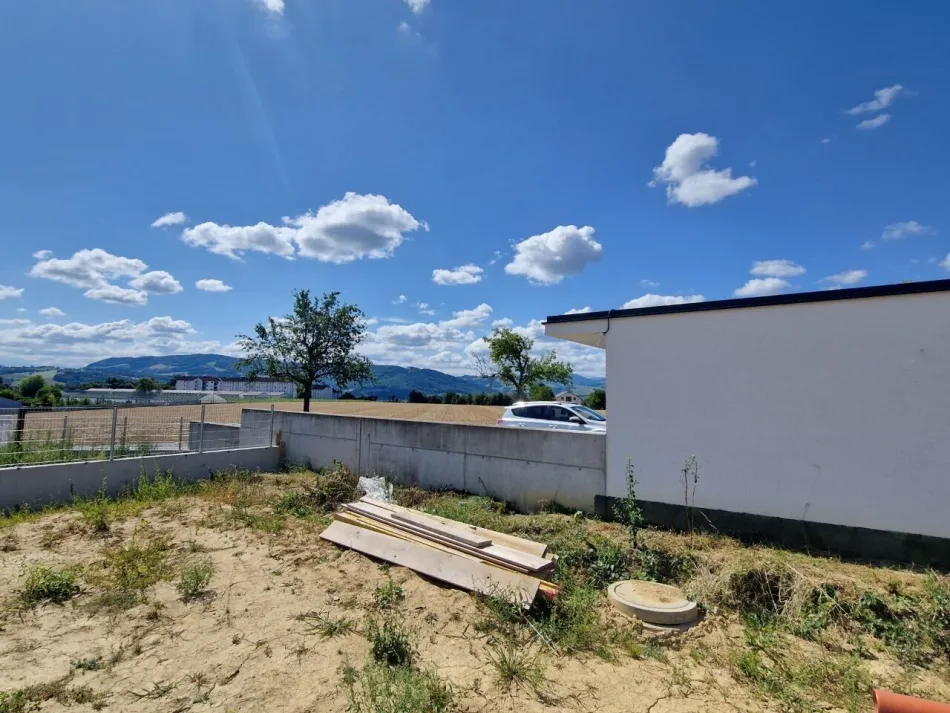 Top 3: Förderung möglich! Schlüsselfertige Doppelhaushälfte mit 5 Zimmern, Carport, Terrasse, Eigengarten! - Bild