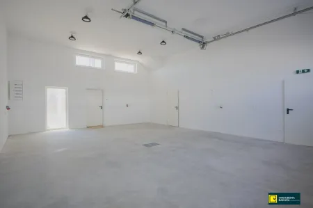 Startklar für Ihren Erfolg | Gewerbeflächen inkl. Büros im Erstbezug