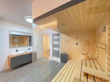 Luxuriöser Erstbezug in Innsbruck-Wilten – Edle 205 m² Wohneinheit nahe Klinik und Uni Innsbruck