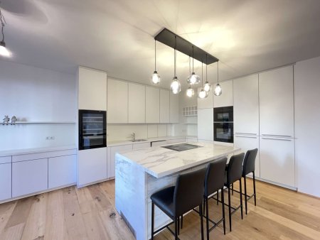 Luxuriöser Erstbezug in Innsbruck-Wilten – Edle 205 m² Wohneinheit nahe Klinik und Uni Innsbruck