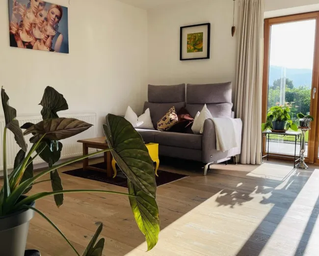 Gartenwohnung mit eigenem Pool in Innsbruck-Igls – 653 m² Privatgarten & Top-Lage - Bild
