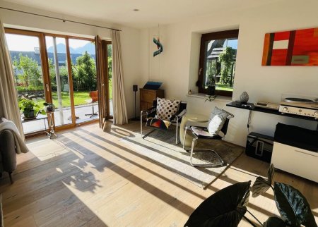 Gartenwohnung mit eigenem Pool in Innsbruck-Igls – 653 m² Privatgarten & Top-Lage