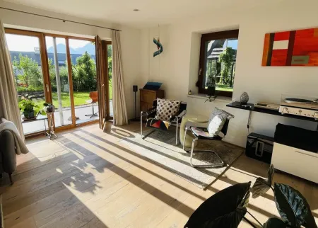 Gartenwohnung mit eigenem Pool in Innsbruck-Igls – 653 m² Privatgarten & Top-Lage