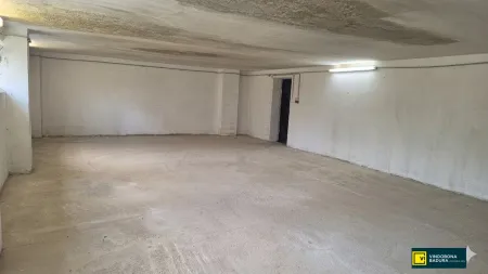 Werkstatt + Lager + Parkplatz | Ideal für Bastler & Kleinunternehmer
