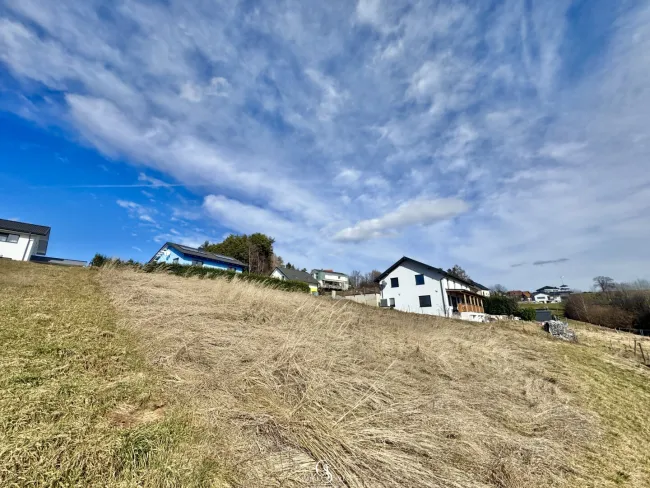 Grundstück