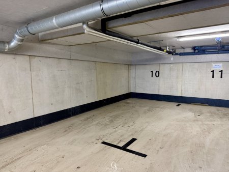 Tiefgaragenstellplatz
