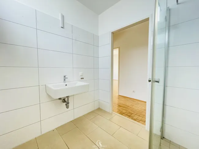 Bad mit Dusche