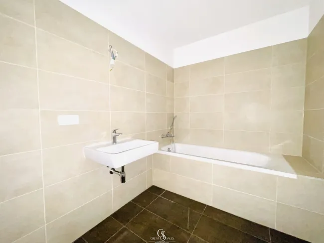 Bad mit Badewanne