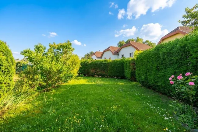 gartenseitige Hausansicht