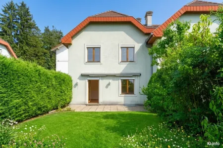 gartenseitige Hausansicht