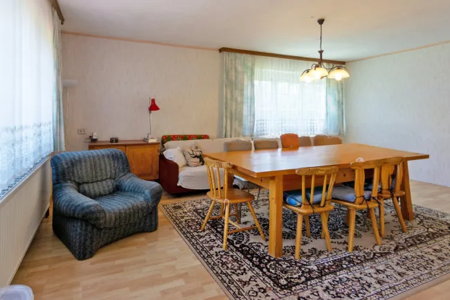 Wohn-Esszimmer