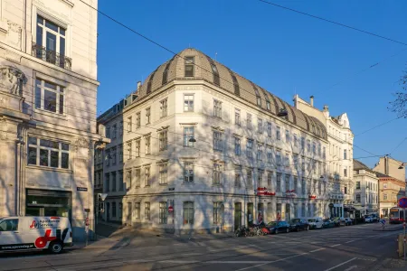ALSERGRUND! Moderne Maisonette mit Dachterrasse im Gründerzeithaus