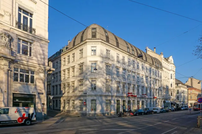 ALSERGRUND! Moderne Maisonette mit Dachterrasse im Gründerzeithaus - Titelbild