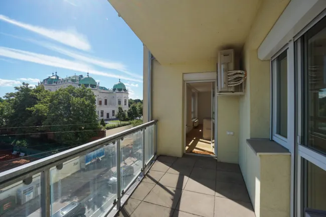 Balkon mit Belvedere -Blick