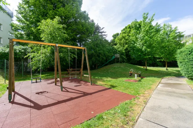 Spielplatz im Innenhof
