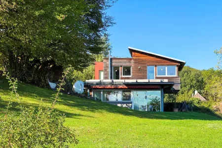 Nachhaltig wohnen mit Erdwärme – Architektenhaus in idyllischer Grünruhelage mit Weitblick