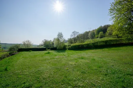 Garten und Umgebung Richtung Südosten