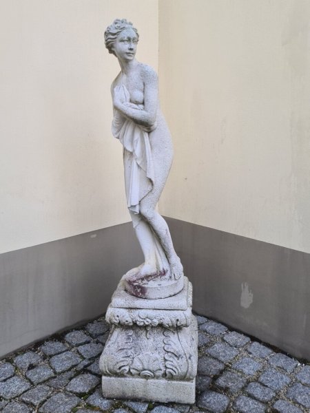 Mondäne Wienerwaldvilla - Eleganz, Privatsphäre und repräsentativer Luxus vereint