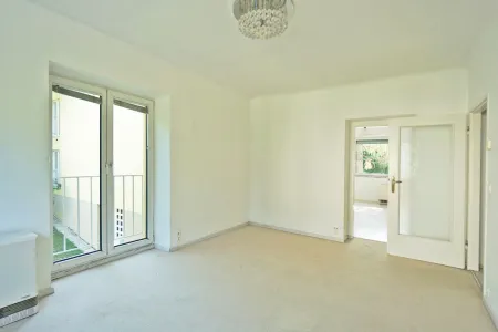 Wohnzimmer Richtung Schlafzimmer