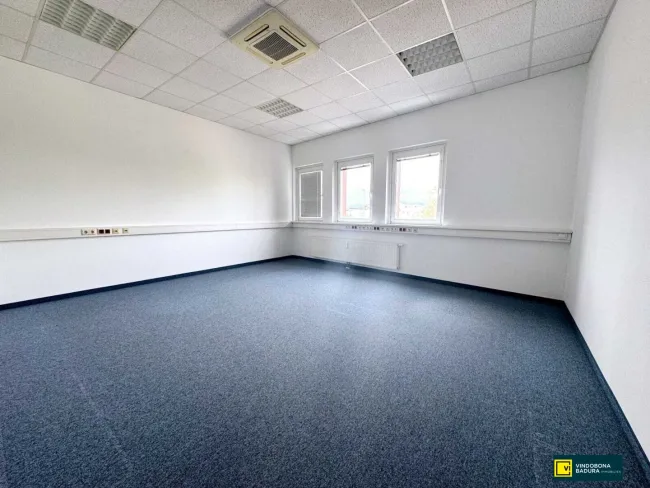 289m² Bürofläche in unmittelbarer U-Bahn-Nähe - Titelbild