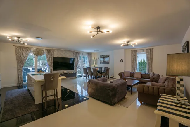 Wohnzimmer Mittelgeschoß