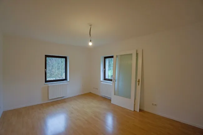 Zimmer 3 mit Fenster Richtung Süden und Osten