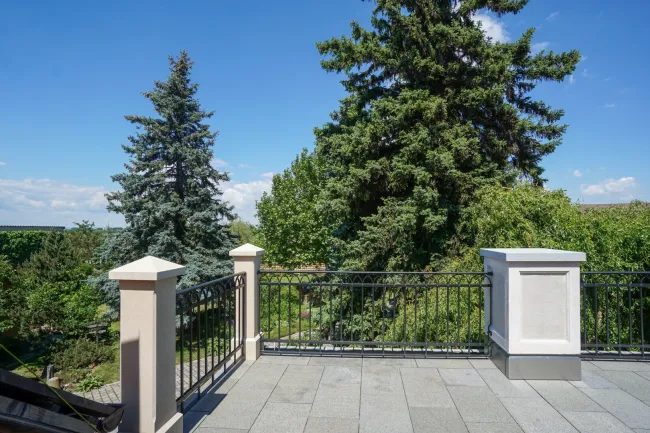 Schlafzimmer_Blick auf die Terrasswe