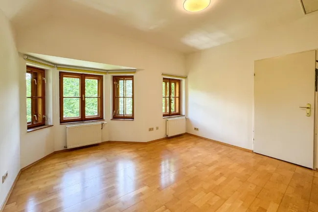 Zimmer 4 mit en-suite-Bad und begehbarer Garderobe