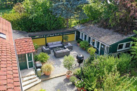 Charmante Wienerwald-Villa in erstklassiger Siedlungslage in Pressbaum
