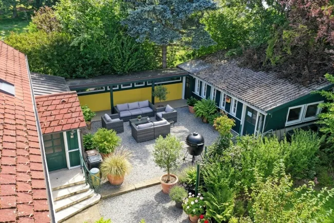 Charmante Wienerwald-Villa in erstklassiger Siedlungslage in Pressbaum - Bild