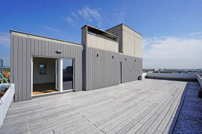 80 m² Dachterrasse nach Südwesten