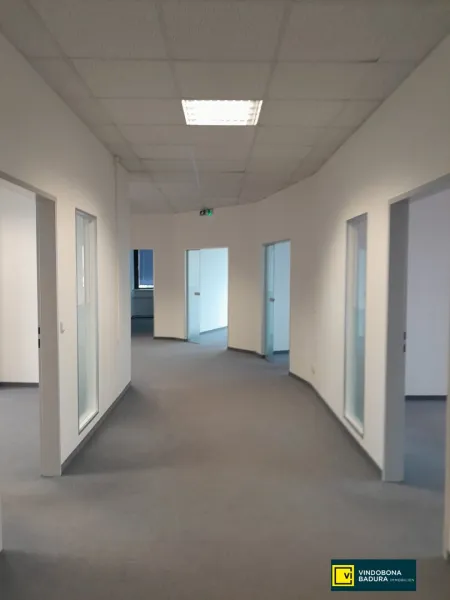 Attraktive Büroeinheit in Inzersdorf – perfekt erreichbar und flexibel nutzbar