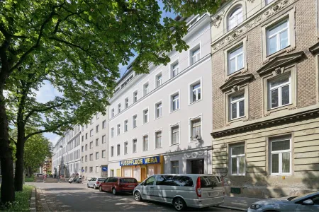 Straßenseitige Hausansicht