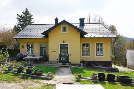 Wienerwaldvilla auf riesigem Grundstück in traumhafter Südlage am Sagberg