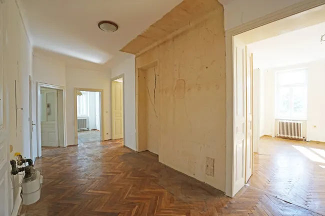 Südbalkon und Aussicht