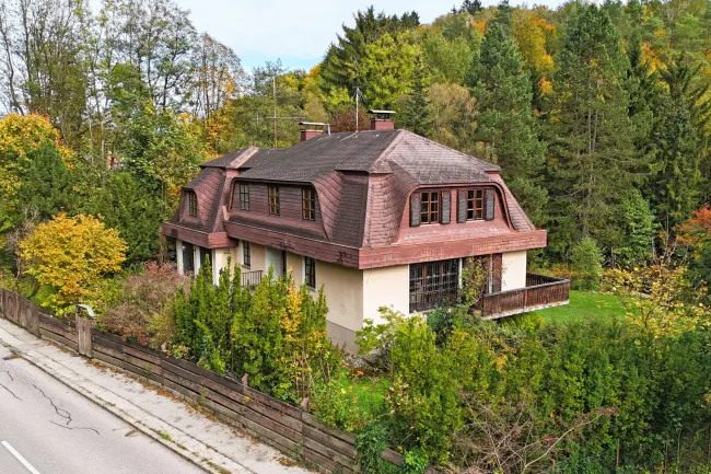 Prächtiges Landhaus mit Potenzial im Pressbaumer Zentrum - Grundstück teilbar! - Bild