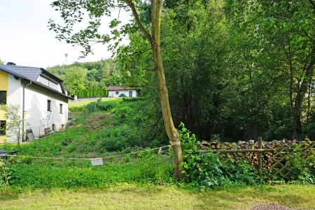 Grundstück in Grünlage im Pressbaumer Zentrum