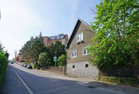 Straßenseitige Ansicht von Nordwest