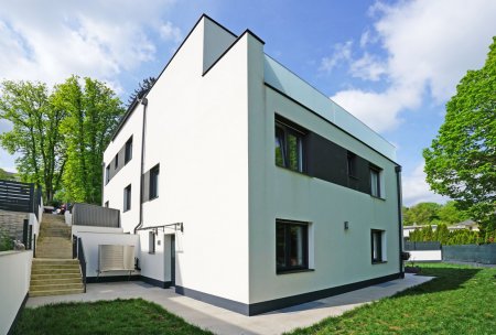 Nordostseitige Hausansicht