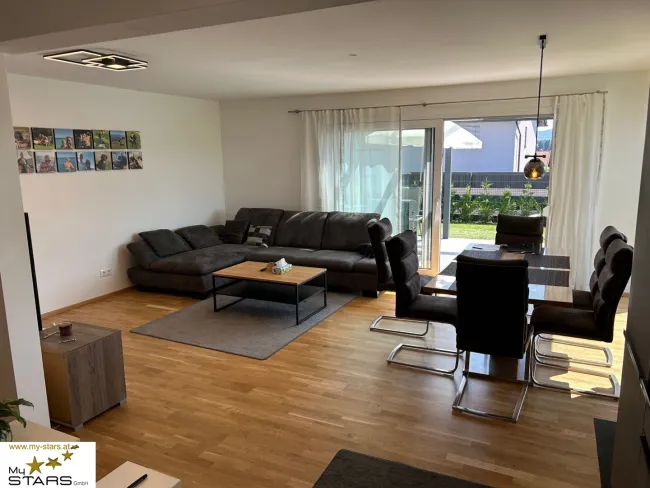 sonnige 4 Zimmer in Palting/Mattsee: mit Garten, Terrasse, Carport & viel Komfort! - Titelbild